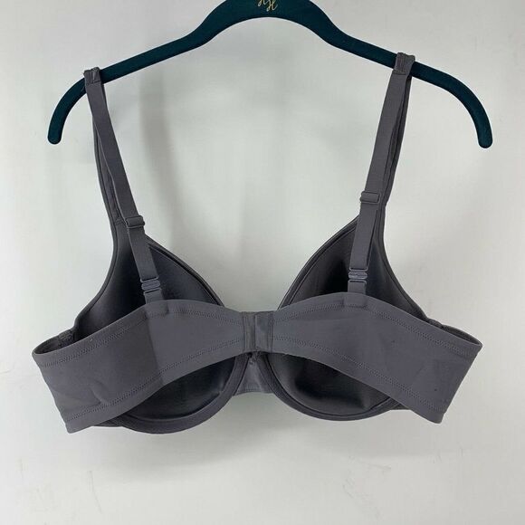 Vanity Fair 40C Body Caress Convertible TShirt Bra - Picture 2 of 7